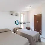 Villa Siragusa Con Piscina Condominiale Campofelice Di Roccella