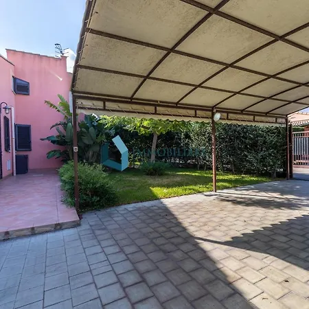 Siragusa Con Piscina Condominiale *