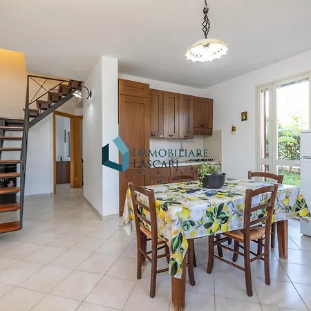 Siragusa Con Piscina Condominiale *